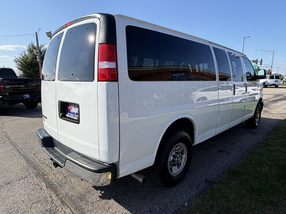 Used 2024 Chevrolet Express 3500 LT w/ LT Preferred Equipment Group RWD image 5