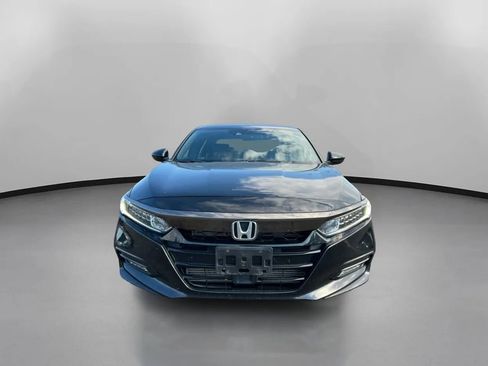 Used 2018 Honda Accord Sport image 3
