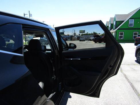 Used 2021 Kia Seltos S AWD/4WD image 20