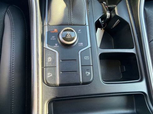 Certified 2023 Kia Sorento S w/ Panoramic Sunroof Package AWD/4WD image 20