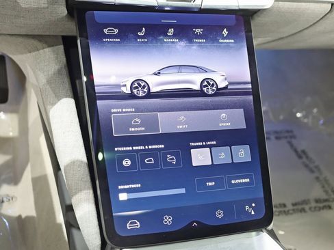 Used 2022 Lucid Air Grand Touring image 23