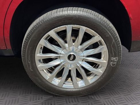 Used 2021 Cadillac Escalade Premium Luxury AWD/4WD image 28