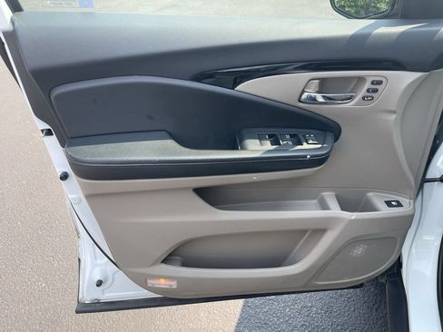 Used 2020 Honda Ridgeline RTL-E image 23