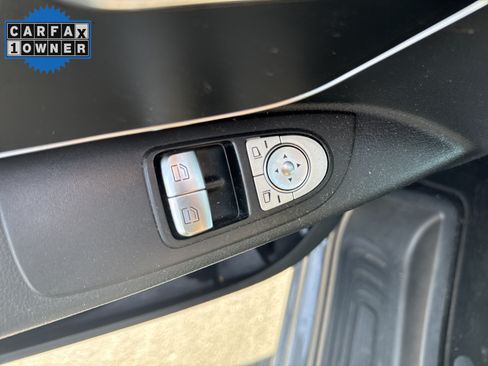Used 2019 Mercedes-Benz Metris Passenger image 21