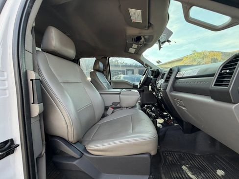 Used 2017 Ford F350 XL AWD/4WD image 13