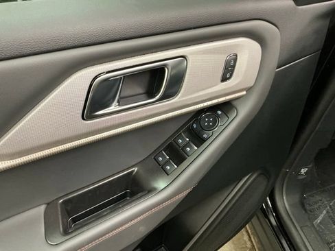 New 2026 Ford Explorer Active AWD/4WD image 16
