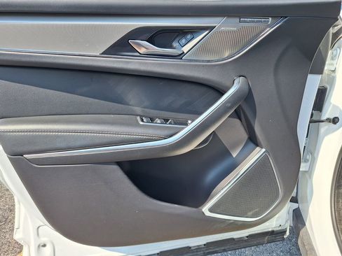 Used 2024 Jaguar F-PACE R-Dynamic S image 29