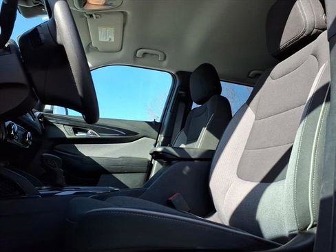 Used 2025 Chevrolet TrailBlazer LT image 10