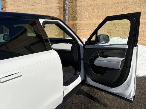 New 2026 Land Rover Range Rover Sport SE AWD/4WD image 14