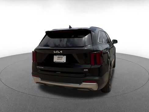 Used 2024 Kia Sorento S AWD/4WD image 15