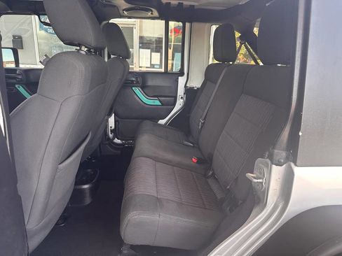 Used 2012 Jeep Wrangler Unlimited Sport AWD/4WD image 19