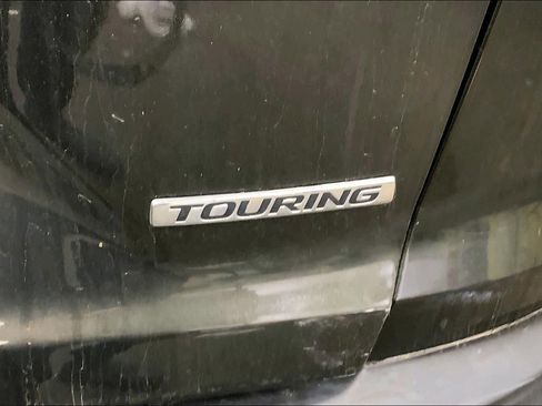 Used 2017 Honda CR-V Touring image 9
