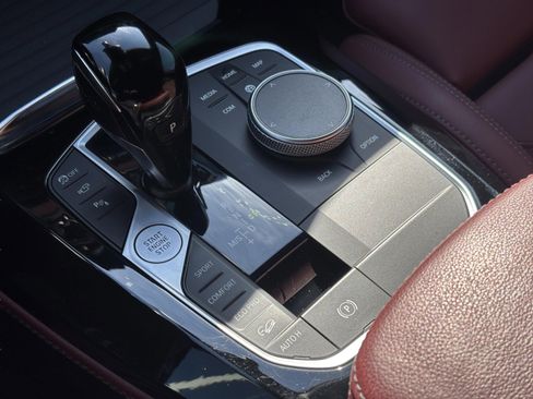 Used 2023 BMW X4 M40i image 13