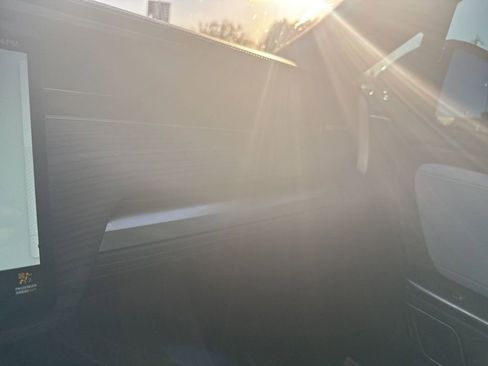 Used 2023 Rivian R1S Adventure image 96