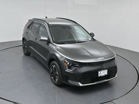 New 2026 Kia Niro Wind FWD image 47