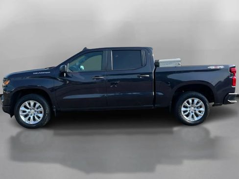 Used 2023 Chevrolet Silverado 1500 Custom AWD/4WD image 15