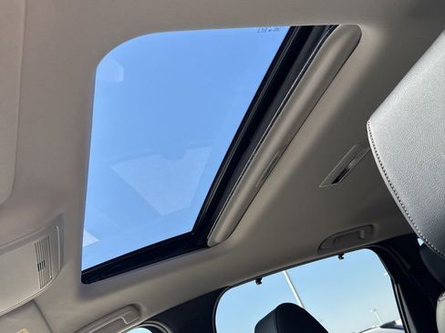 Used 2025 MAZDA CX-90 3.3 Turbo w/ Preferred Package image 12