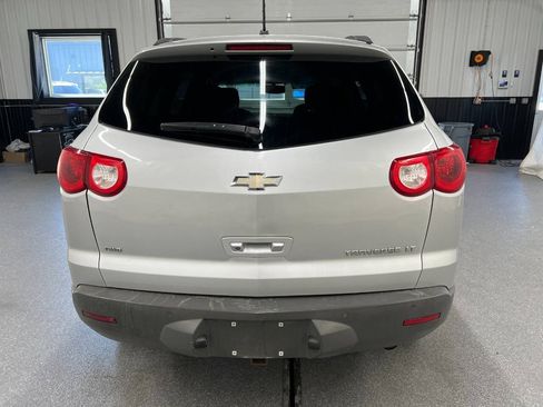 Used 2011 Chevrolet Traverse LT w/ Personal Connectivity Package FWD image 5