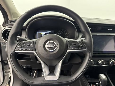 Used 2023 Nissan Kicks SV FWD image 24