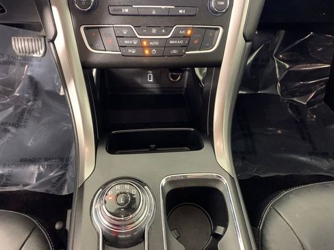 Certified 2017 Ford Fusion Energi SE FWD image 24