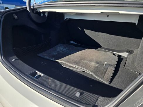 Used 2009 Mercedes-Benz C 300 Sedan image 17