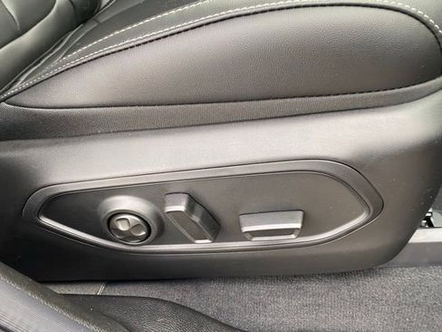 New 2025 Jeep Grand Cherokee L Limited w/ Black Appearance Package AWD/4WD image 29