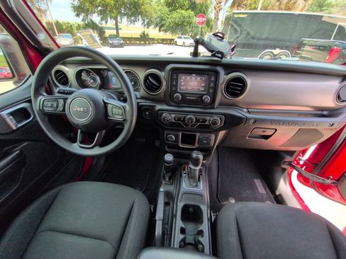 Used 2020 Jeep Wrangler Sport AWD/4WD image 21