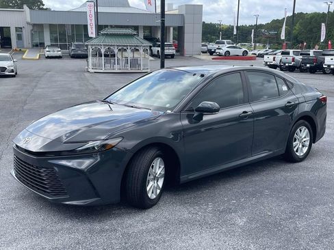 Used 2025 Toyota Camry LE w/ Convenience Package FWD image 7