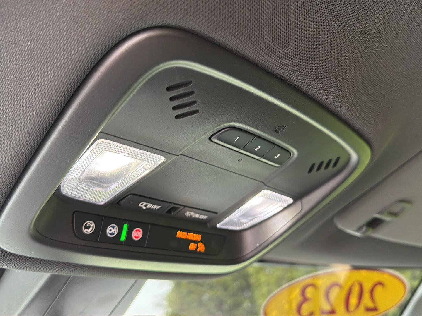 Used 2023 Chevrolet Traverse RS w/ LPO, Floor Liner Package FWD image 28