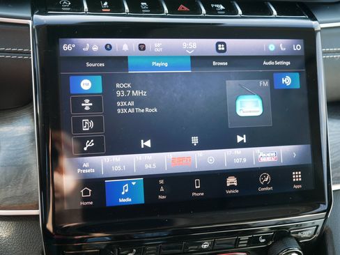 Used 2022 Jeep Grand Cherokee L Limited AWD/4WD image 22