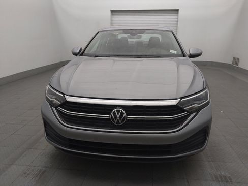 Used 2024 Volkswagen Jetta SE FWD image 15