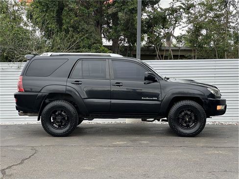 Used 2004 Toyota 4Runner Sport AWD/4WD image 9