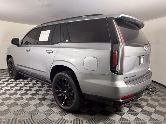 Used 2024 Cadillac Escalade Sport Platinum w/ LPO, ONYX Package AWD/4WD image 4