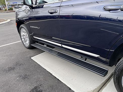 Used 2024 GMC Yukon Denali image 34