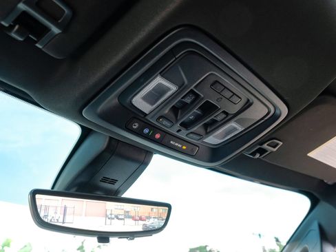 Used 2021 GMC Sierra 1500 AT4 w/ AT4 Value Package AWD/4WD image 30