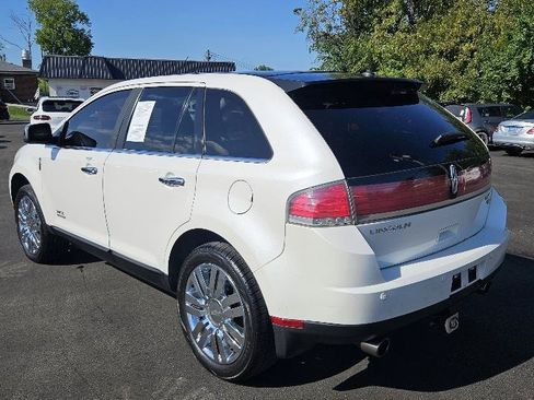 Used 2009 Lincoln MKX AWD image 6