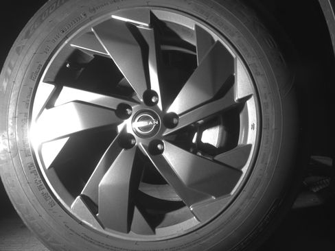 Used 2025 Nissan Rogue SV FWD image 13