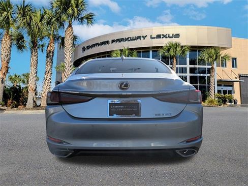 Used 2022 Lexus ES 350 w/ Premium Package image 6