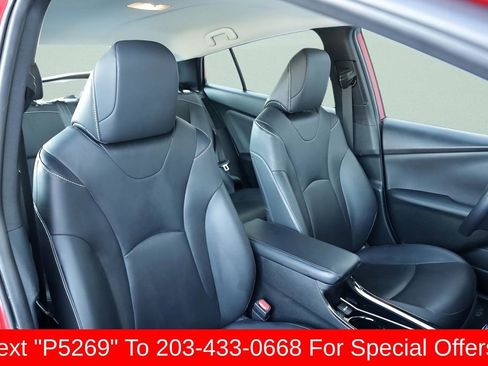 Certified 2022 Toyota Prius Prime Limited FWD image 13