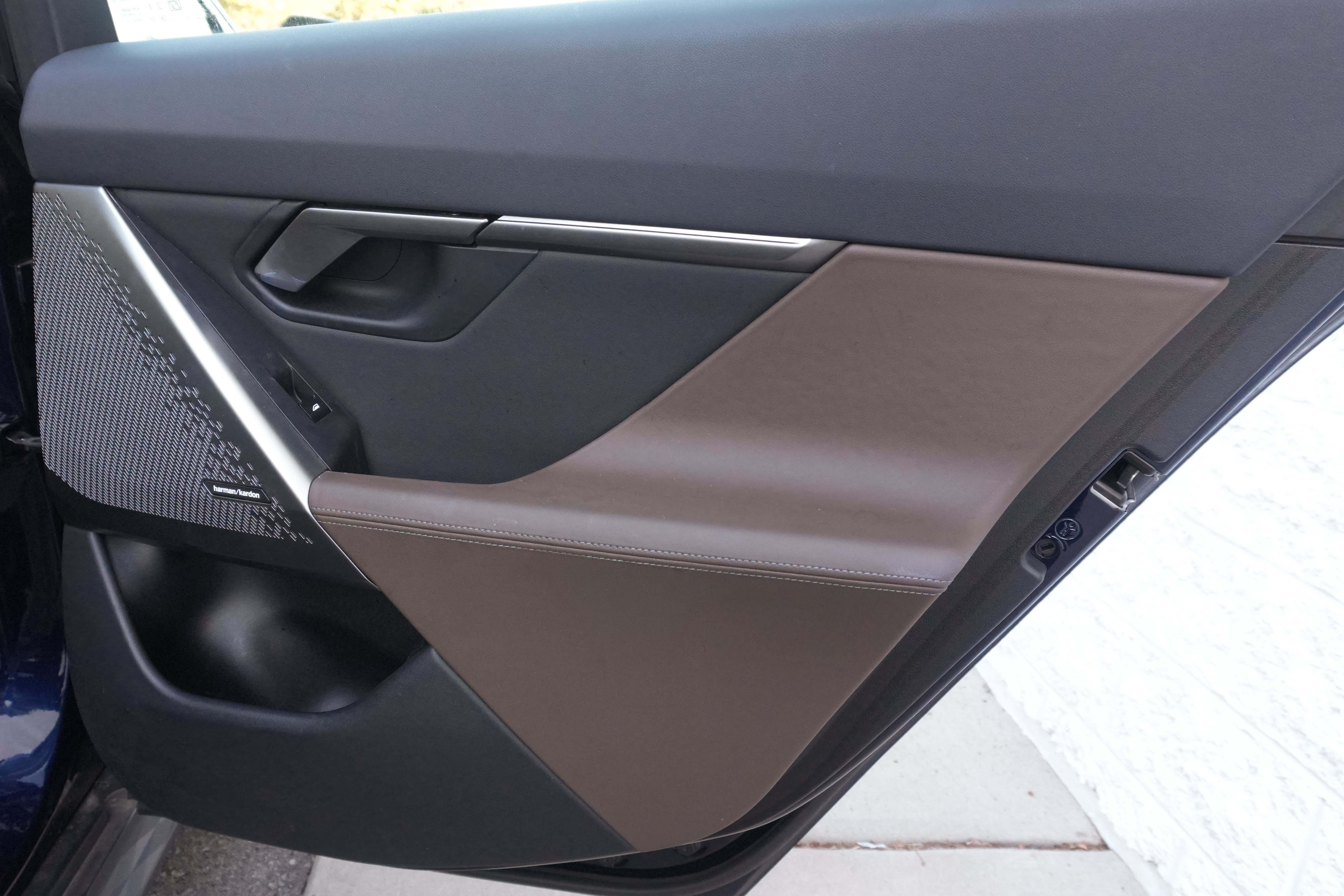 Certified 2024 BMW i5 eDrive40i w/ Premium Package RWD image 30