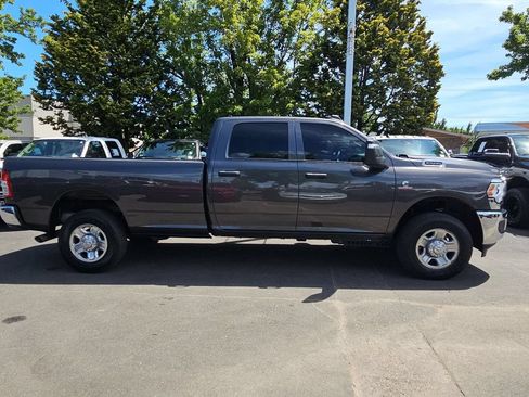Certified 2024 RAM 2500 Tradesman w/ Chrome Appearance Group AWD/4WD image 8