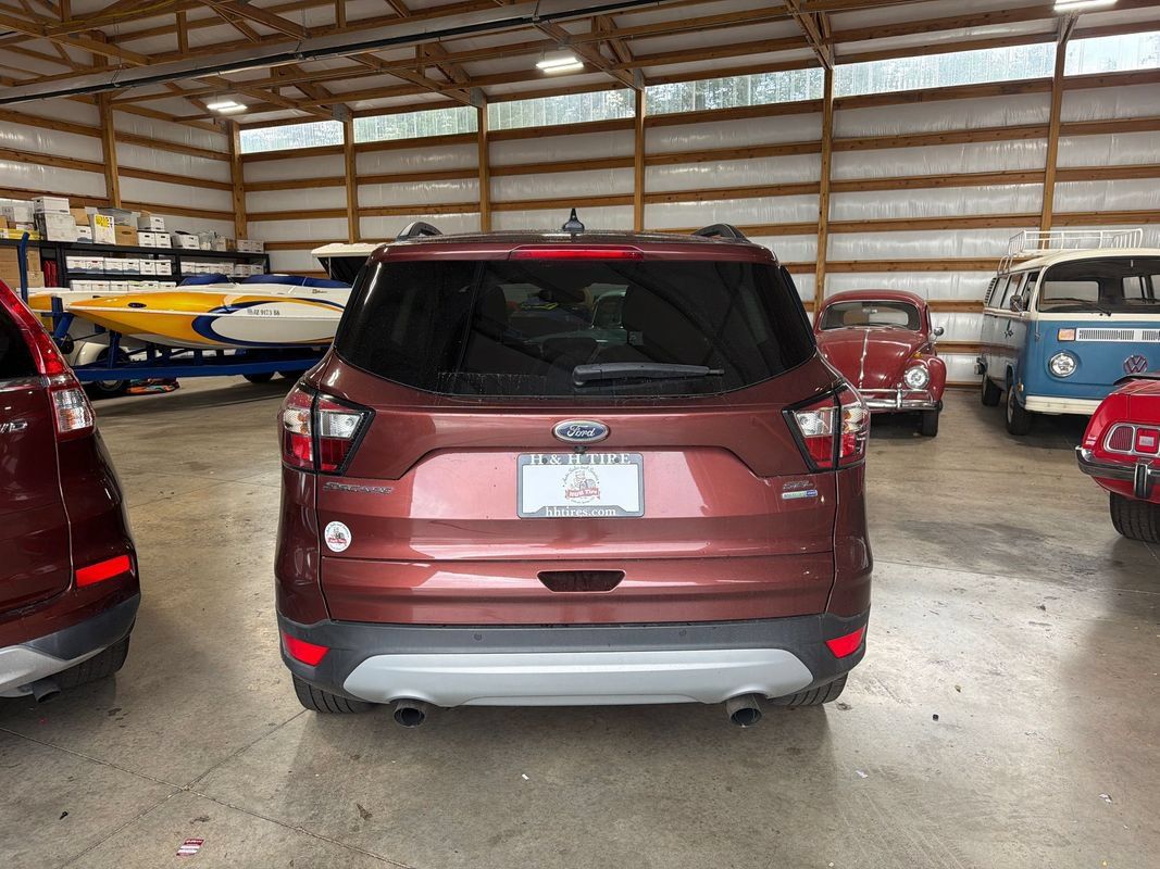 Used 2018 Ford Escape SEL w/ Ford Safe & Smart Package AWD/4WD image 9