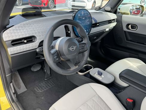 Used 2025 MINI Cooper S image 17