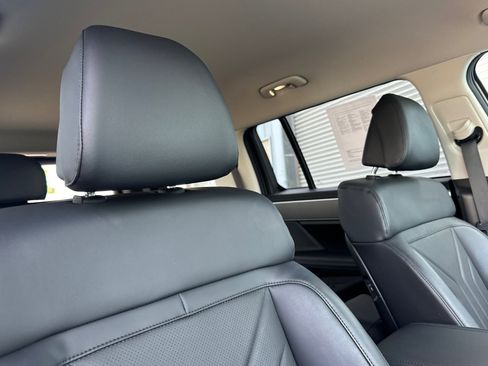 Used 2025 Hyundai Santa Fe SEL AWD/4WD image 19