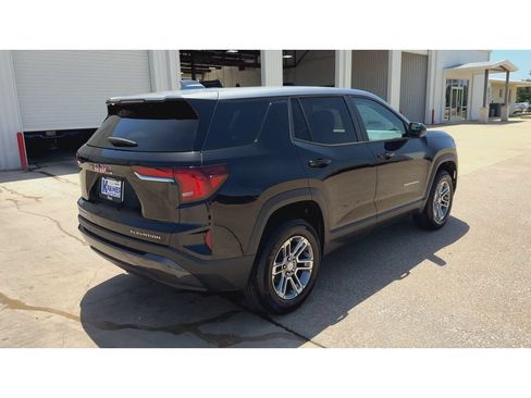 New 2027 GMC Terrain Elevation w/ LPO, Floor Liner Package FWD image 8