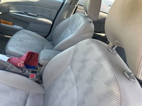 Used 2010 Subaru Forester 2.5X Premium w/ Popular Equipment Group 1A image 9