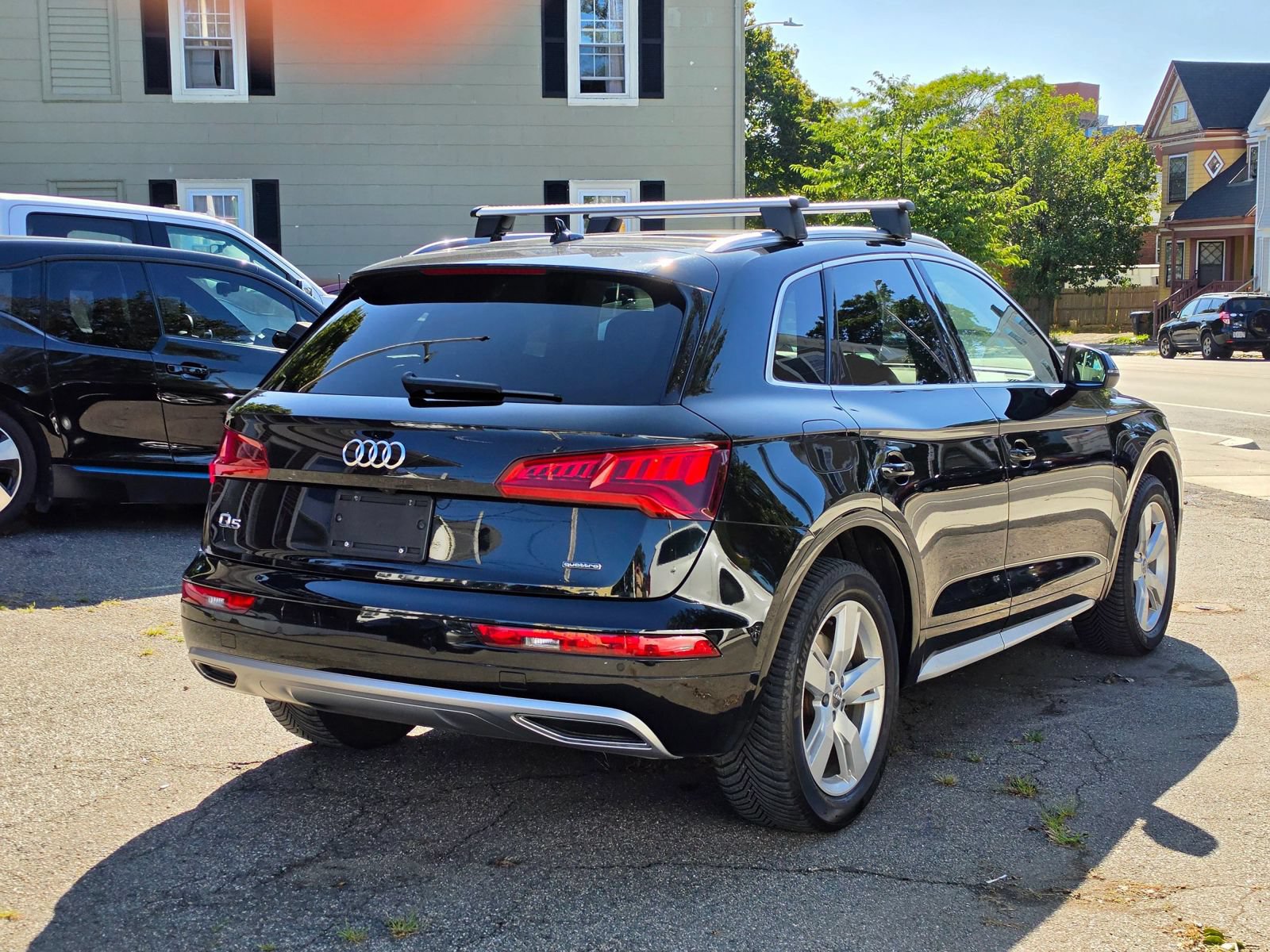 Used 2019 Audi Q5 2.0T Premium Plus w/ Premium Plus Package AWD/4WD image 6