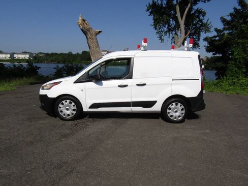 Used 2019 Ford Transit Connect XL FWD image 3