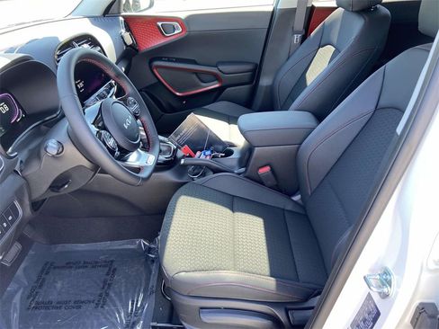 New 2025 Kia Soul GT-Line image 11