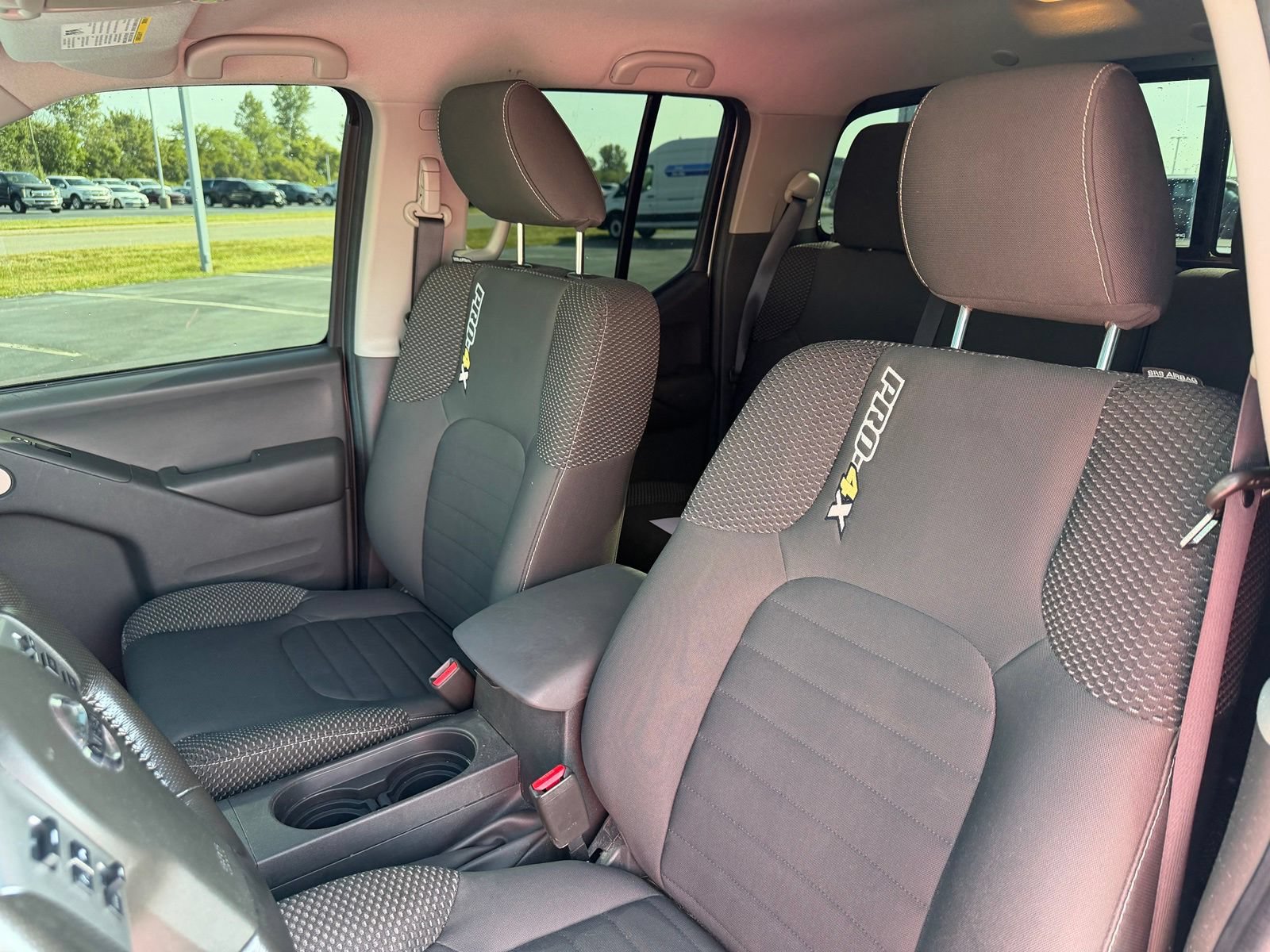 Used 2018 Nissan Frontier PRO-4X AWD/4WD image 12